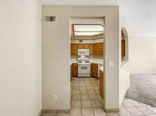 8070 Treeview Ct, Anaheim CA 92808-1553 exterior