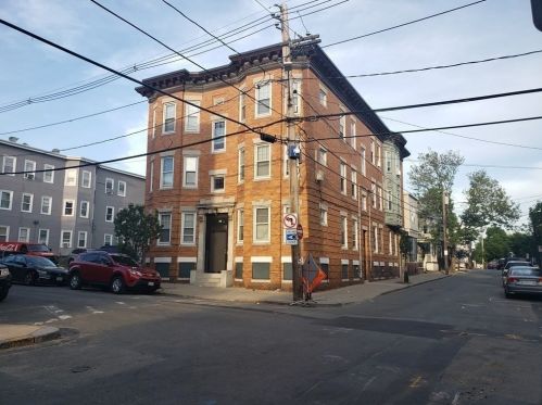 51 Shurtleff St, Chelsea, MA 02150-3455