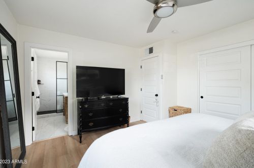 1011 Cavalier Dr, Phoenix AZ 85019-1717 exterior