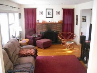 30 Lodge Rd, Belmont MA  02478-4618 exterior