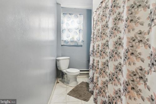 4265 6 St, Philadelphia PA 19140-2313 exterior