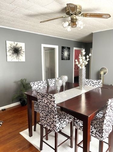 249 Griffin St, Fall River MA 02724-2735 exterior