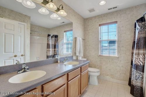 22 Chiswick Ct, Jackson Twp NJ 08527-1257 exterior