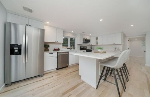 15 Sidney Rd, Harwich MA  02645-1223 exterior