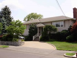 219 Old Farm Rd, Newton, MA 02459-3437