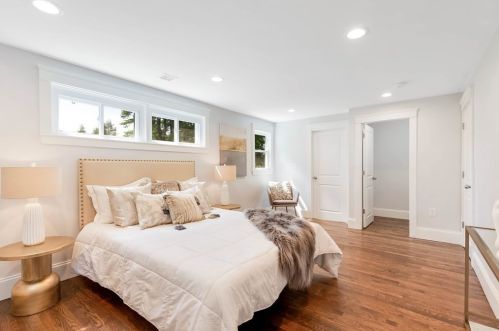 405 Main St, Lynnfield MA 01940-2559 exterior