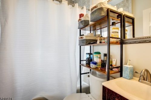 27 Mt Pleasant Ave, Belleville NJ 07109-2021 exterior