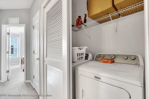 44 Kyle Dr, Tinton Falls NJ 07712-7535 exterior