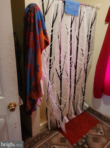 675 Broad St, West Deptford NJ 08096-1605 exterior