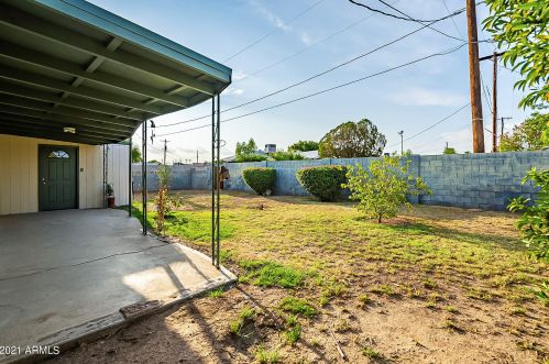 3910 Edgemont Ave, Phoenix AZ 85035-1533 exterior