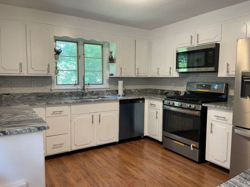 19 Brookfield Rd, North Brookfield MA  01535-1315 exterior