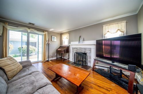 5 Roland Ave, Fall River MA  02726-2639 exterior