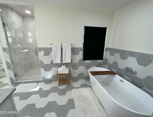 8001 11th Ave, Phoenix AZ  85021-5626 exterior