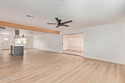 3320 Claire Dr, Phoenix AZ 85032-4933 exterior