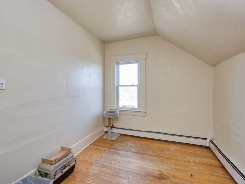 34 Mountain St, Worcester MA  01606-1412 exterior