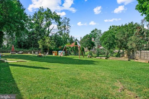 236 Mantua Blvd, West Deptford NJ 08051-1038 exterior