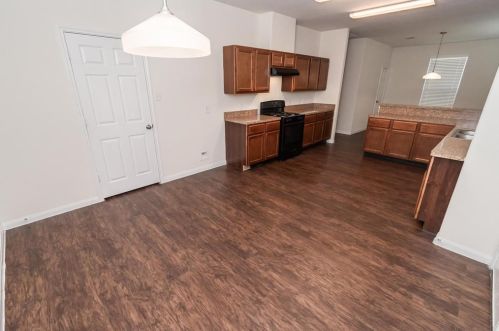 911 Cascadera Ct, Richmond TX  77406-1430 exterior