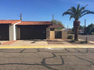902 Mission Ln, Phoenix AZ  85021-3141 exterior