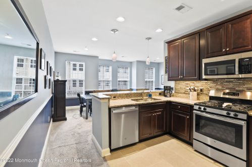 35 Kyle Dr, Tinton Falls NJ 07712-7536 exterior