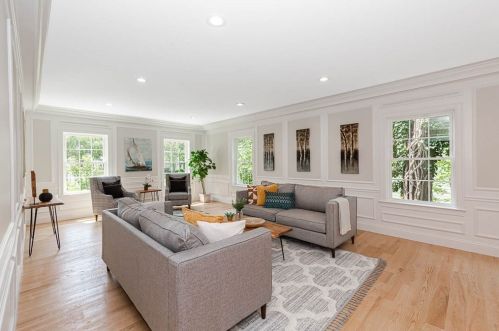 53 Lantern Ln, Arlington MA 02474-1806 exterior