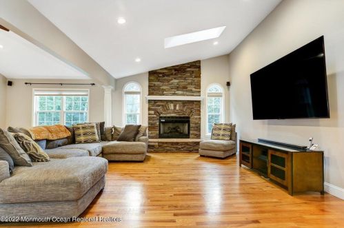 632 Winterberry Blvd, Jackson Twp NJ 08527-5342 exterior