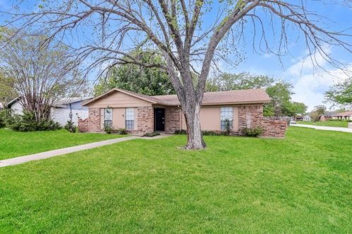1933 Whitney Dr, Garland TX  75040-5497 exterior