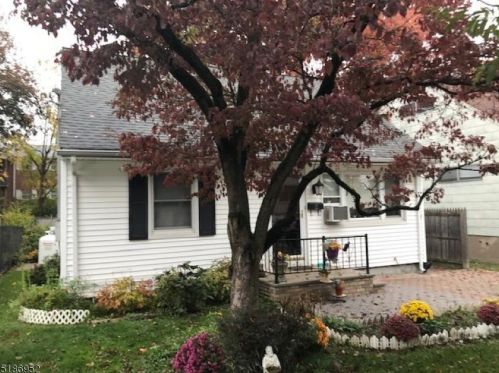 22 Longview Ave, Lake Hiawatha, NJ 07034-1710