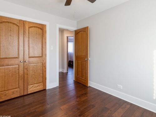 7621 Harlem Ave, Niles IL 60714-4724 exterior