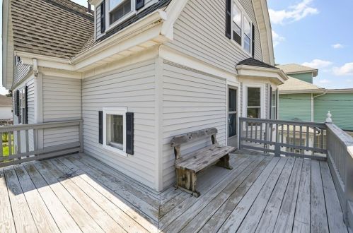 195 Billings Rd, Quincy MA 02171-2404 exterior