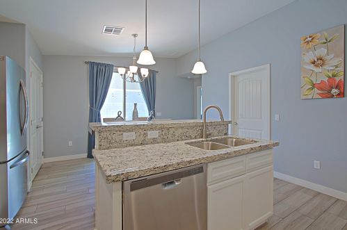 6426 38 Dr, Phoenix AZ 85029-2007 exterior