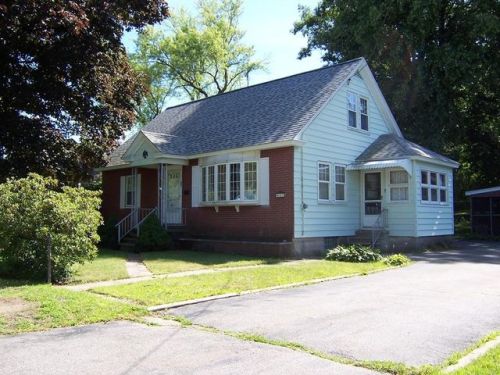 57 Jefferson St, Lawrence MA  01843-2404 exterior