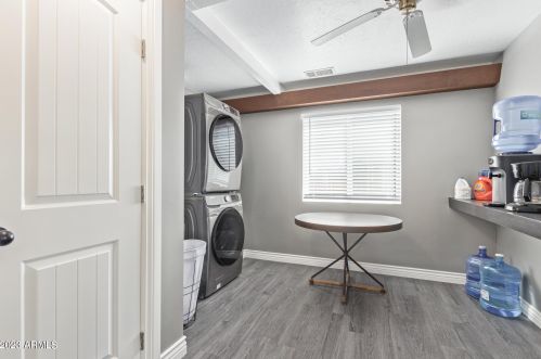 3407 44th Pl, Phoenix AZ  85018-6025 exterior