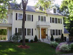 25 Stanton Ave, Newton, MA 02466-3005