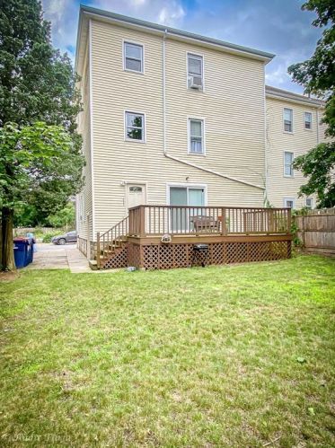 59 Ruth St, New Bedford MA 02744-2419 exterior