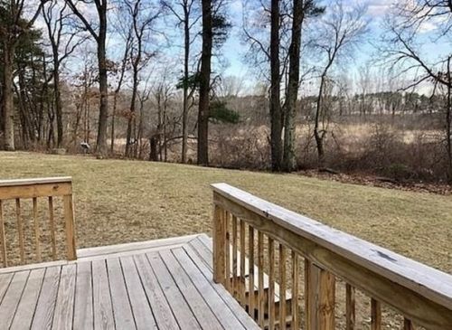 28 Hollywood Ter, North Reading MA 01864-1155 exterior