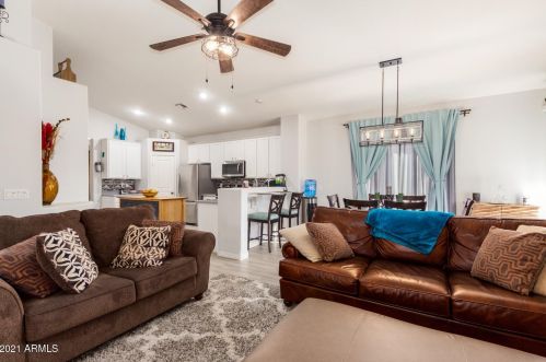 1207 Carson Rd, Phoenix AZ 85041-6615 exterior