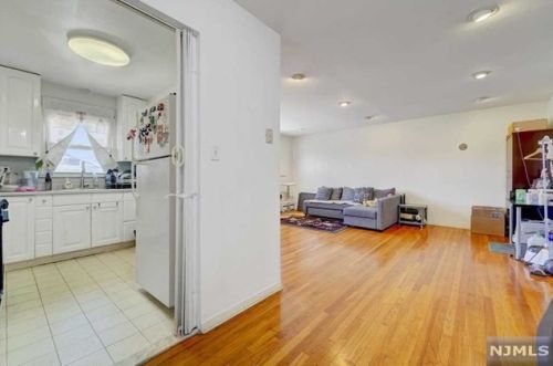 118 Sussex St, East Newark NJ 07029-2122 exterior