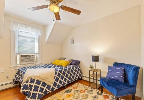 9 Hall Pl, Quincy MA 02169-4027 exterior