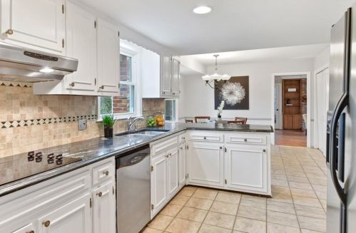 4934 Leeds Ct, Atlanta GA exterior