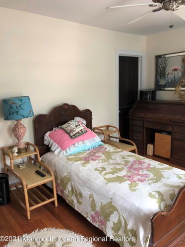 19 Deal Lake Point Rd, Tinton Falls NJ  07712-4601 exterior