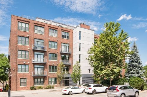 43 Charlton St, Everett MA  02149-2408 exterior