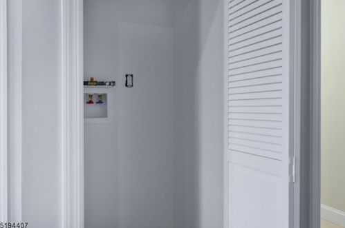 96 Greylock Ave, Belleville NJ 07109-3326 exterior