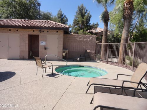 2954 Dunbar Dr, Phoenix AZ 85041-6112 exterior