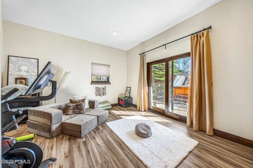 1995 Kidd Cir, Park City UT 84098-8512 exterior