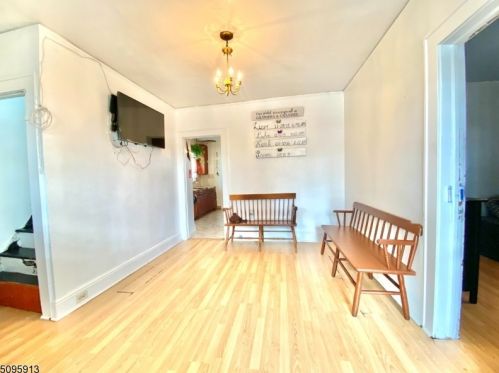 68 Jannarone St, Belleville, NJ 07109-2337