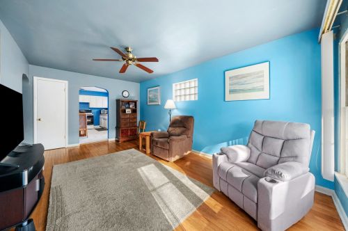 2936 Oak Park Ave, Forest View, IL 60402-3028