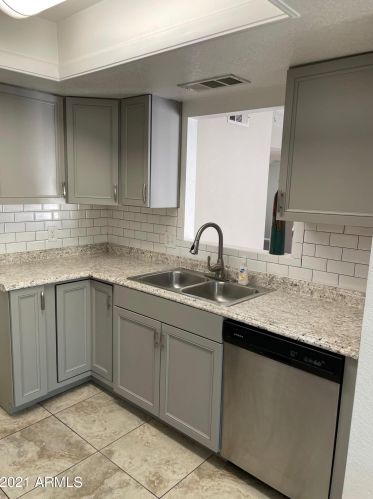 2526 Bluefield Ave, Phoenix AZ 85032-1542 exterior