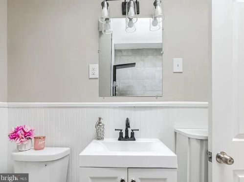 4932 8th St, Philadelphia PA 19120-3710 exterior