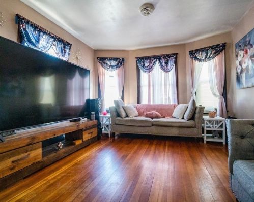 36 Atkinson St, Lawrence MA  01843-1301 exterior