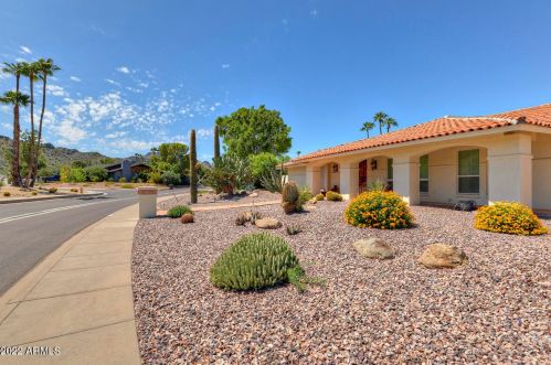 9234 33 Way, Phoenix AZ 85028-4967 exterior